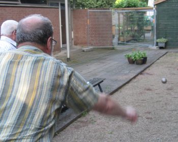 Jeu de Boule toernooi begonnen